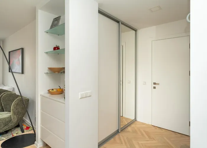 Ducks In The Yard - Self Check In Apartman